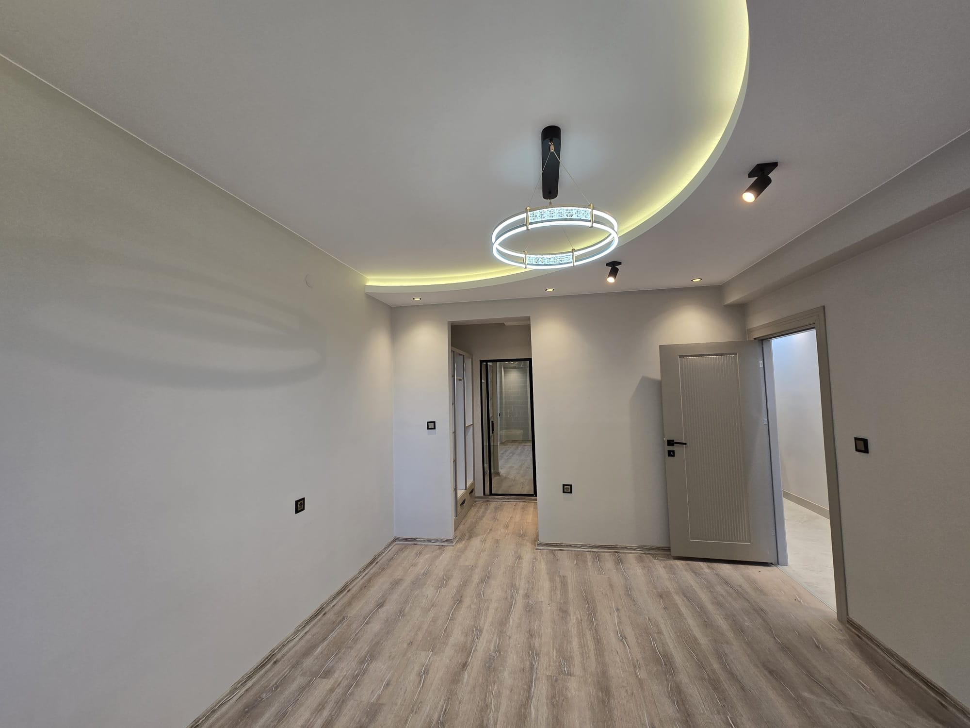 MABEL'DEN ŞÜKRÜPAŞA'DA SATILIK FIRSAT DAİRE